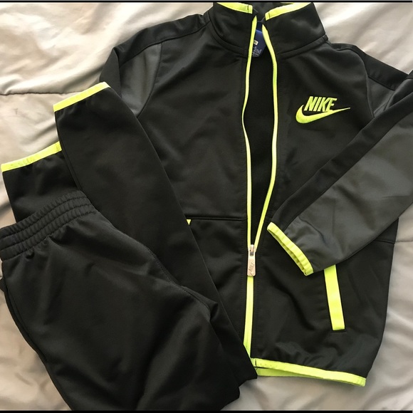 Nike Other - Boys Nike active wear